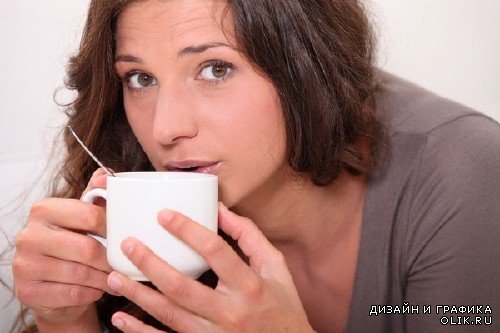 Девушка и чашка чая (подборка изображений)