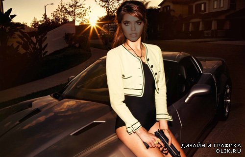 Шаблон женский - Девушка на закате с пистолетом на машине