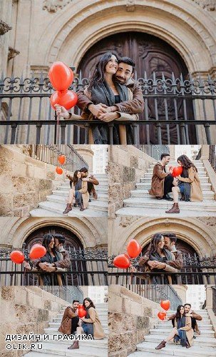Счастливая пара с воздушными шарами - Клипарт